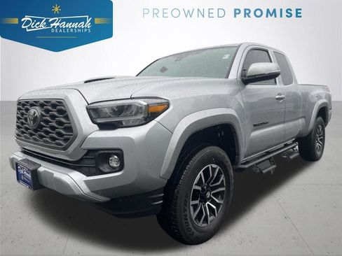 Used 2022 Toyota Tacoma TRD Sport w/ TRD Premium Sport Package AWD/4WD image 1