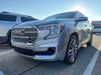 Used 2022 GMC Terrain Denali AWD/4WD video 1