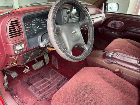 Used 1995 Chevrolet Silverado 3500 2WD Extended Cab image 26