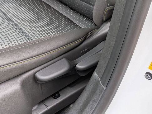 New 2026 Chevrolet Trax LT w/ Driver Confidence Package image 16