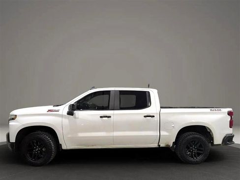 Used 2019 Chevrolet Silverado 1500 LT Trail Boss image 2