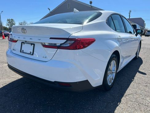 Used 2025 Toyota Camry LE FWD image 5