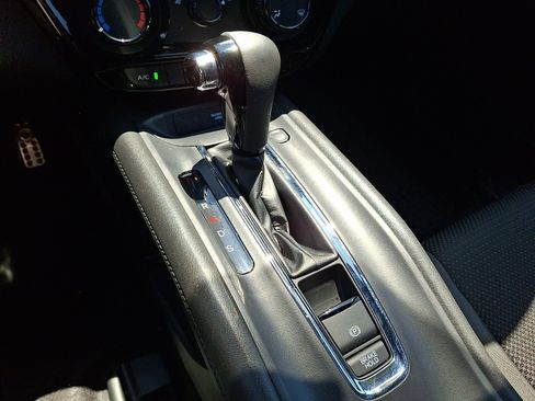 Used 2022 Honda HR-V Sport image 14