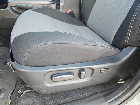 Used 2023 Toyota Tacoma TRD Sport w/ Advanced Technology Package image 18