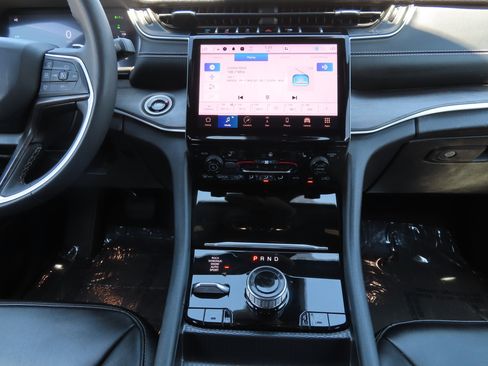 Used 2024 Jeep Grand Cherokee Limited 4xe AWD/4WD image 25