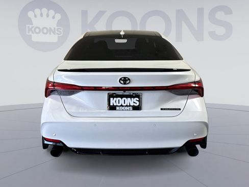 Used 2019 Toyota Avalon Touring w/ Advanced Safety Package FWD image 5