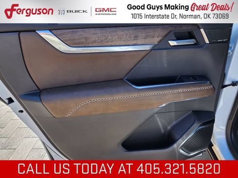 New 2026 GMC Acadia Denali Ultimate AWD/4WD image 47