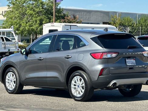 Used 2022 Ford Escape SE AWD/4WD image 7
