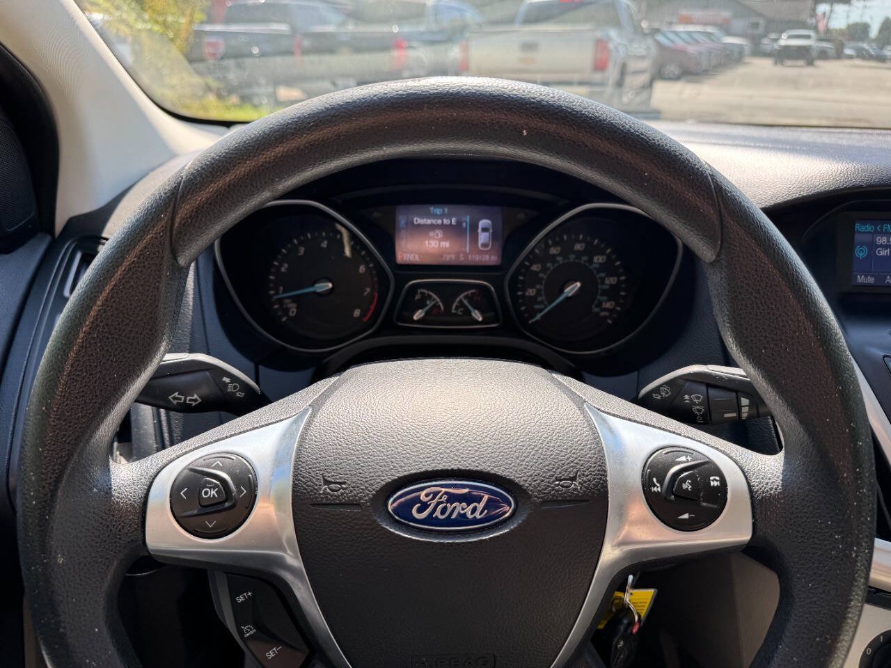 Used 2014 Ford Focus SE FWD image 19