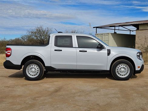 New 2026 Ford Maverick XL image 4