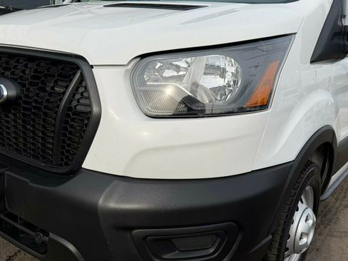 Used 2023 Ford Transit 150 Low Roof AWD image 10