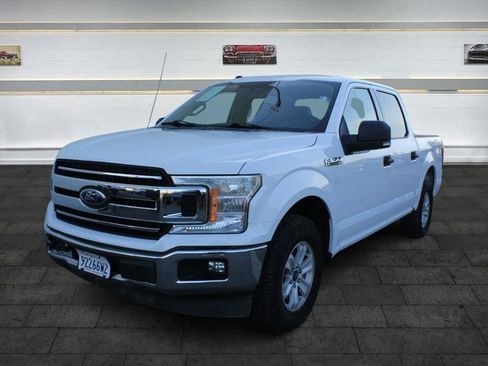 Used 2018 Ford F150 XLT w/ Equipment Group 301A Mid image 3