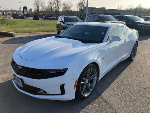 Used 2019 Chevrolet Camaro LT w/ RS Package image 3