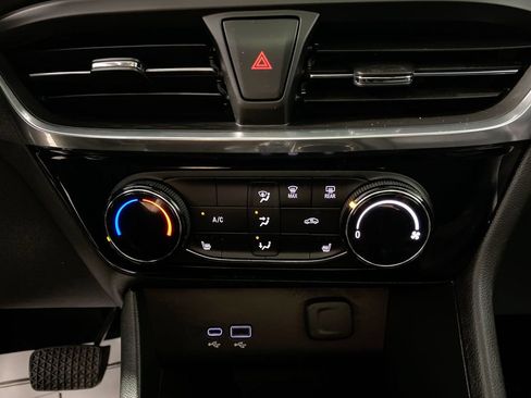 Used 2024 Buick Encore GX Sport Touring w/ Experience Buick Package FWD image 18