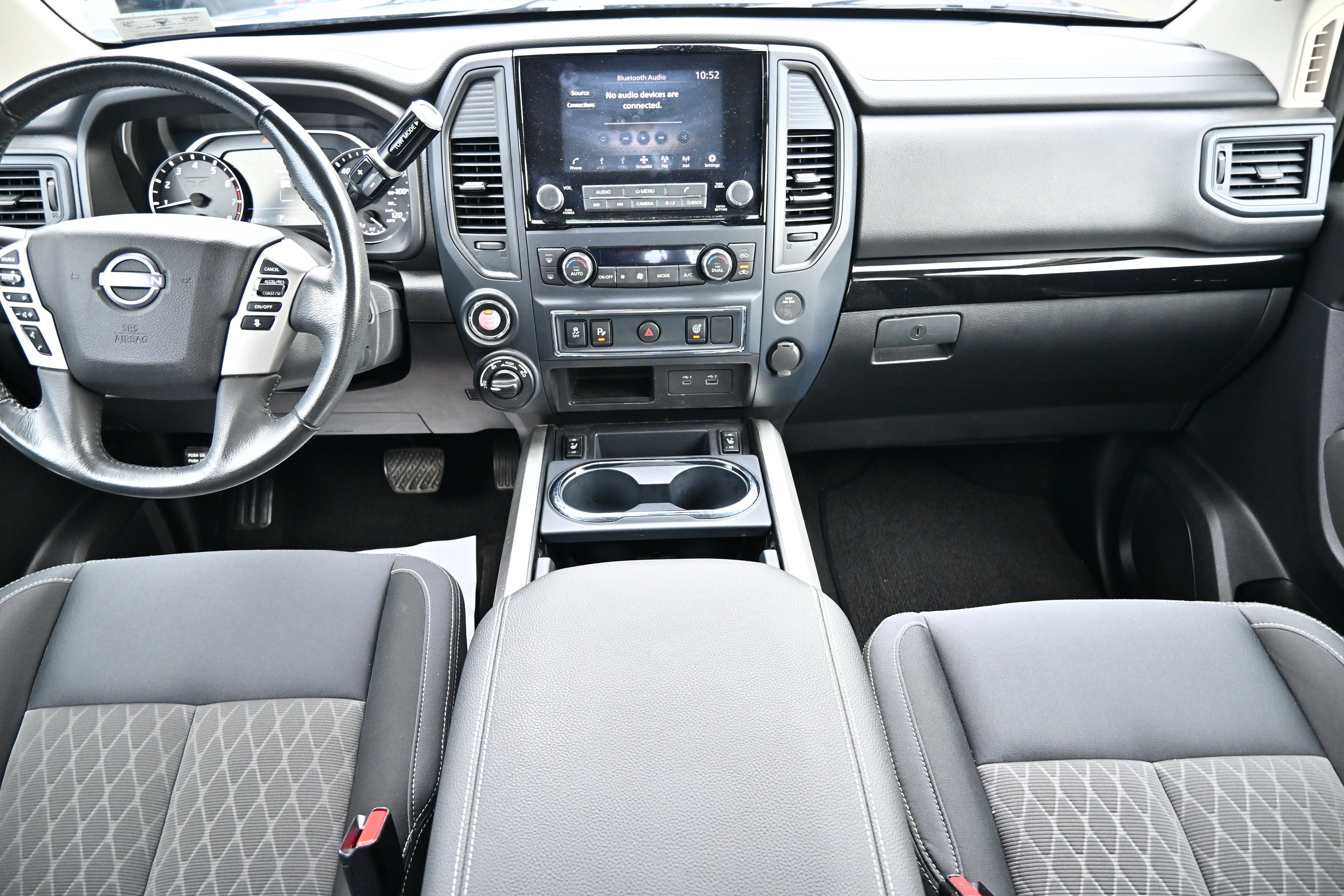 Certified 2024 Nissan Titan SV w/ SV Convenience Package AWD/4WD image 16