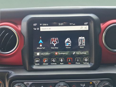 Used 2021 Jeep Wrangler Unlimited Rubicon AWD/4WD image 16