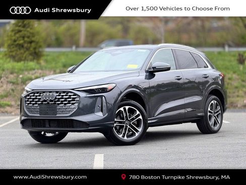 Used 2025 Audi Q5 Premium w/ Convenience Package AWD/4WD image 1