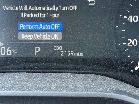 Used 2026 Toyota Sienna XLE FWD image 10