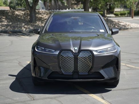 Certified 2024 BMW iX xDrive50 w/ Premium Package AWD/4WD image 9