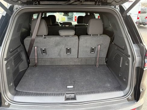 Used 2025 GMC Acadia Elevation image 22