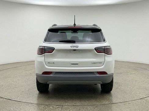 Used 2025 Jeep Compass Trailhawk AWD/4WD image 7