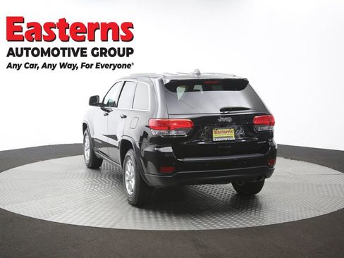 Used 2018 Jeep Grand Cherokee Laredo RWD image 35