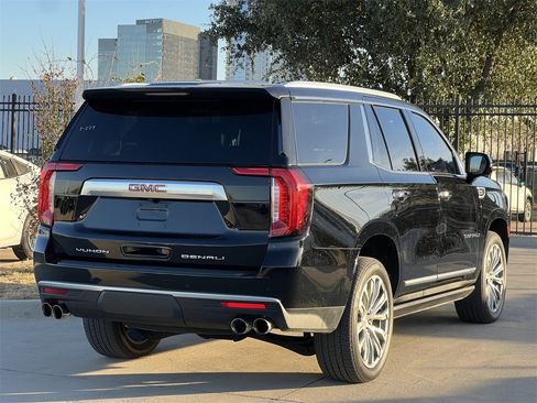 Used 2023 GMC Yukon Denali w/ LPO, Floor Liner Package image 4