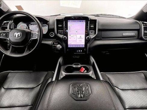 Used 2025 RAM 1500 Laramie AWD/4WD image 15