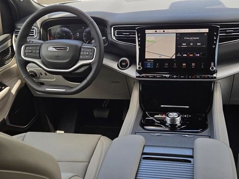 New 2026 Jeep Grand Wagoneer L Limited AWD/4WD image 25