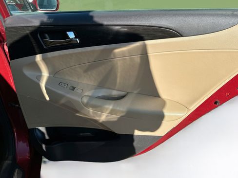 Used 2013 Hyundai Sonata Limited FWD image 29