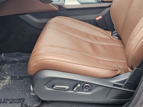 Used 2024 Acura MDX SH-AWD w/ Technology Package image 18