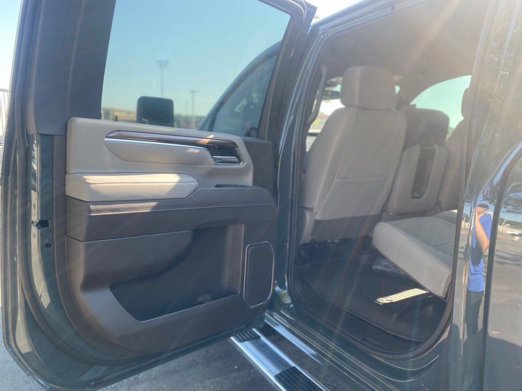 Used 2026 Chevrolet Silverado 2500 LT w/ All Star Edition AWD/4WD image 25