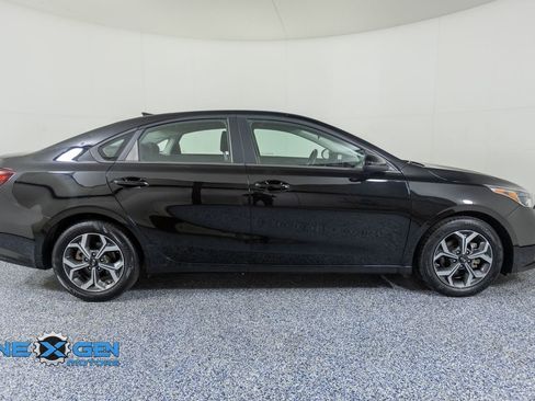 Used 2020 Kia Forte LXS image 8