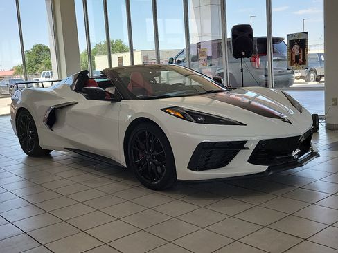 Used 2023 Chevrolet Corvette Stingray Preferred Conv w/ Z51 Performance Package RWD image 5