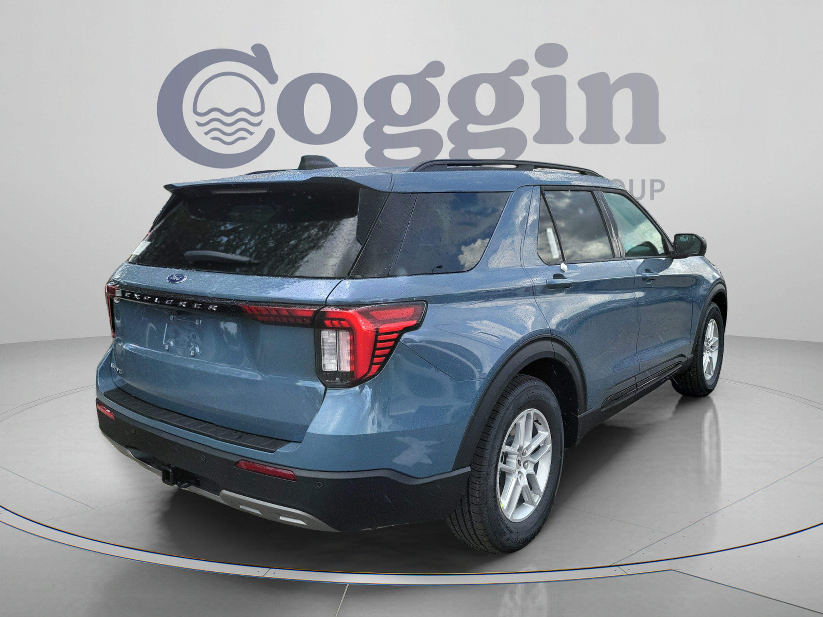 New 2026 Ford Explorer Active w/ Active Comfort Package RWD image 4