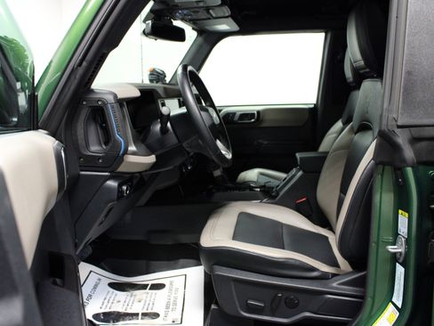 Used 2024 Ford Bronco Wildtrak image 12