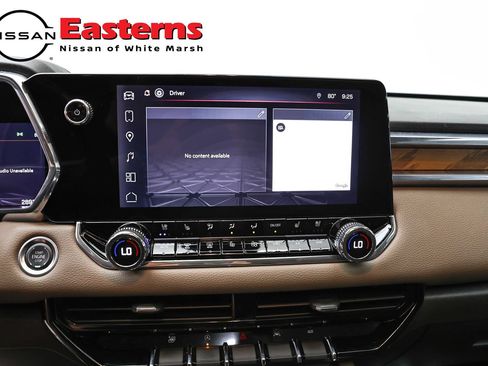 Used 2024 GMC Canyon Denali AWD/4WD image 12