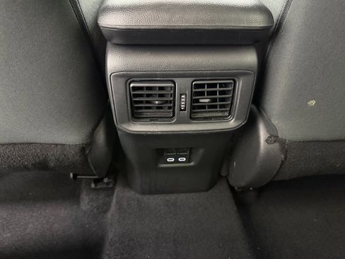 Used 2024 Toyota RAV4 XLE image 32