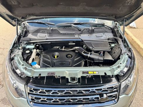 Used 2016 Land Rover Discovery Sport HSE Luxury image 32