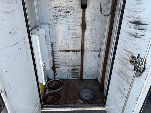 Used 2017 Ford F550 2WD Regular Cab Super Duty image 51