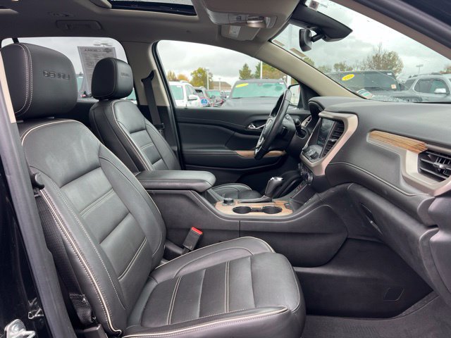 Used 2019 GMC Acadia Denali w/ Technology Package AWD/4WD image 11