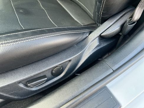 Used 2020 Ford Mustang Premium image 12