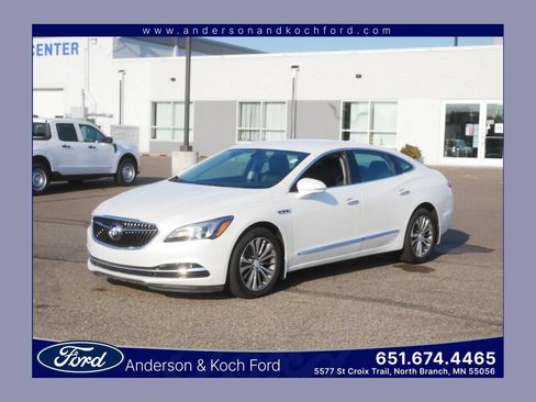 Used 2019 Buick LaCrosse Essence FWD image 1