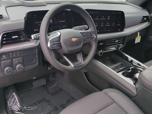New 2026 Chevrolet Suburban LS RWD image 12