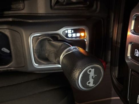 Used 2019 Jeep Wrangler Sport S image 15