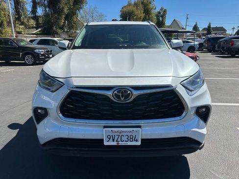 Used 2026 Toyota Highlander Limited image 6