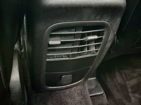 Used 2018 Lincoln MKC Select w/ Select Plus Package AWD/4WD image 29