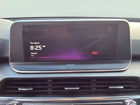 Used 2022 Kia Telluride LX FWD image 30
