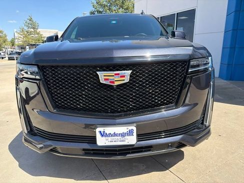Used 2023 Cadillac Escalade Sport w/ Touring Package AWD/4WD image 2