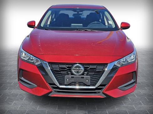 Used 2021 Nissan Sentra SV image 2